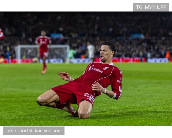 利兹联客场战平阿斯顿维拉 施塔赫任意球破门